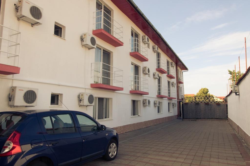 Pensiunea Johanna Arad Exterior photo