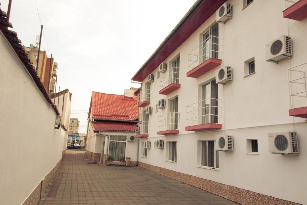 Pensiunea Johanna Arad Exterior photo